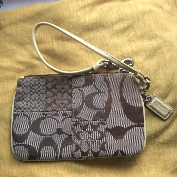 Coach - Picture 4 of 5